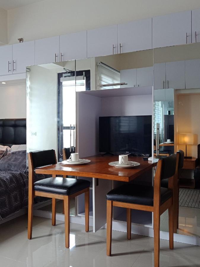 Mabolo Garden Flat A6 With Free Rooftop Pool Cebu Exterior foto