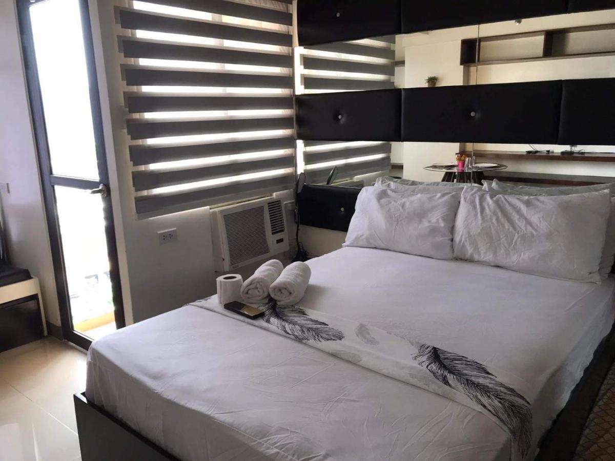 Mabolo Garden Flat A6 With Free Rooftop Pool Cebu Exterior foto
