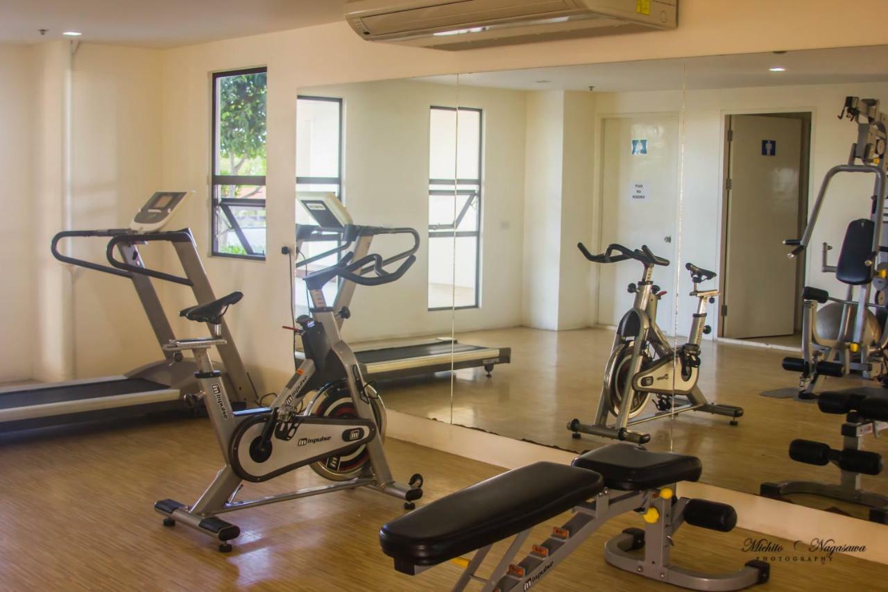Mabolo Garden Flat A6 With Free Rooftop Pool Cebu Exterior foto